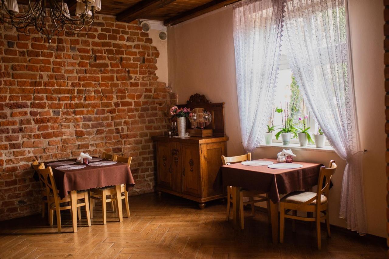 Hotel Przedzamcze Dzialdowo Ngoại thất bức ảnh