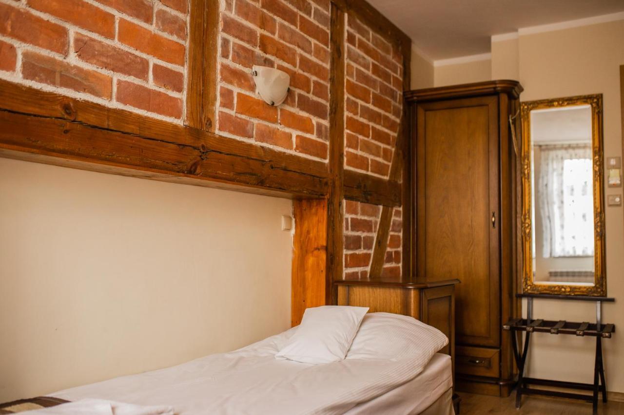 Hotel Przedzamcze Dzialdowo Ngoại thất bức ảnh