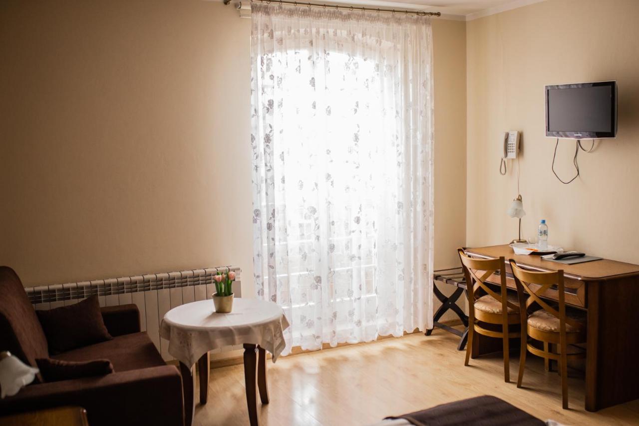 Hotel Przedzamcze Dzialdowo Ngoại thất bức ảnh