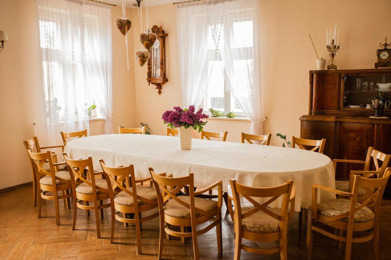 Hotel Przedzamcze Dzialdowo Ngoại thất bức ảnh