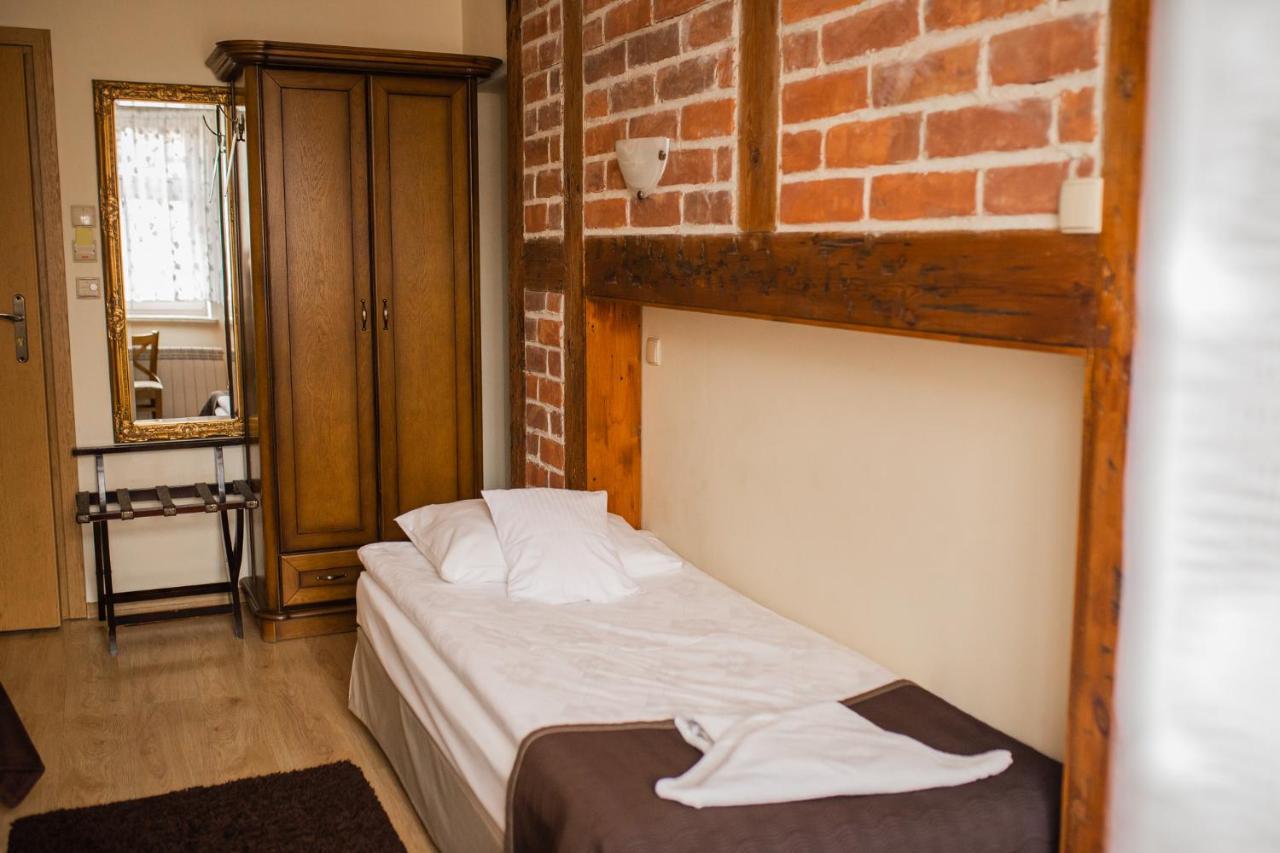 Hotel Przedzamcze Dzialdowo Ngoại thất bức ảnh