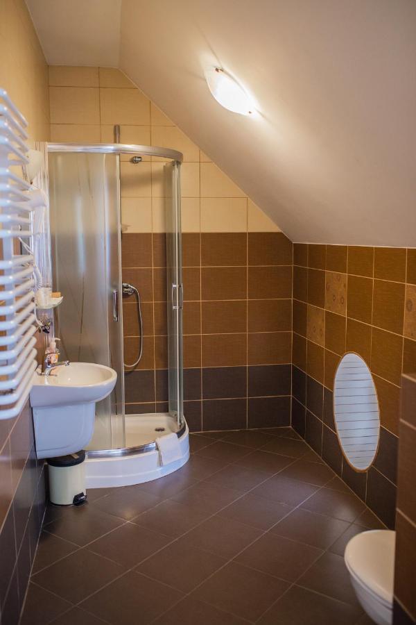 Hotel Przedzamcze Dzialdowo Ngoại thất bức ảnh